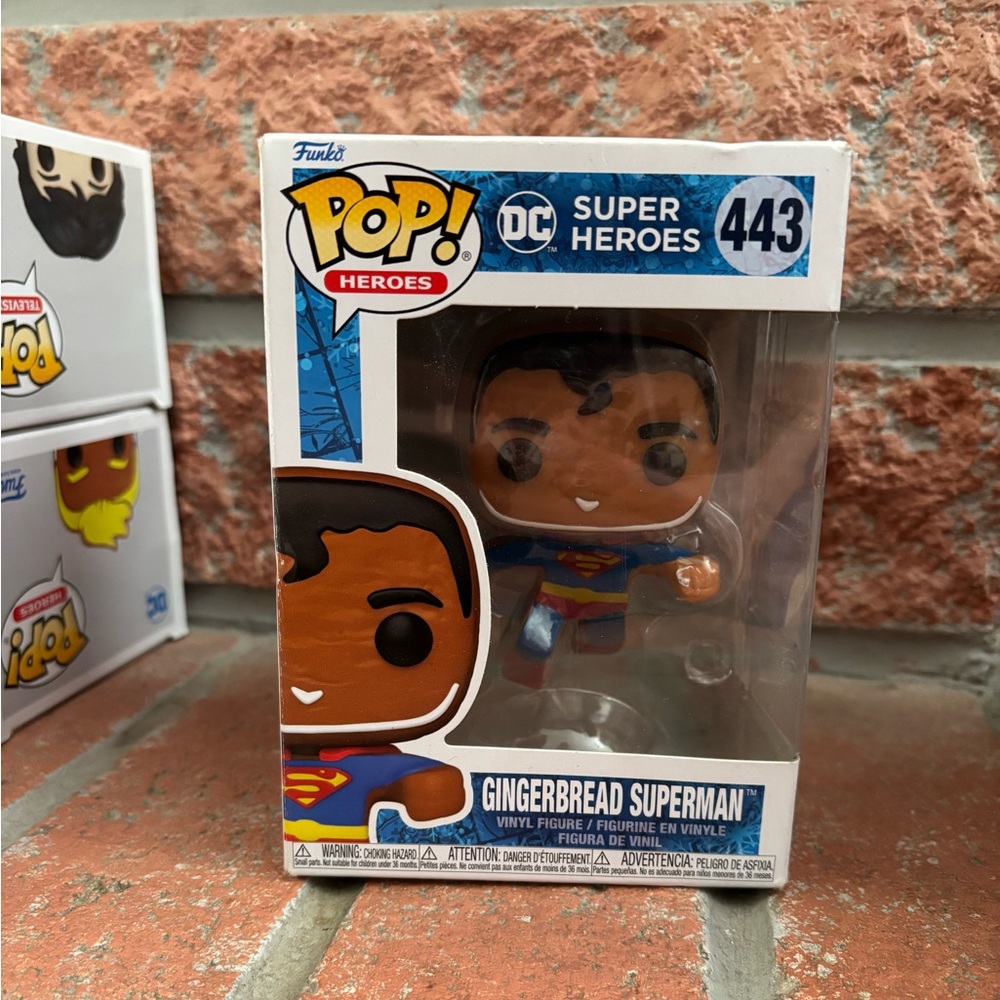 Funko pop heroes DC gingerbread Superman